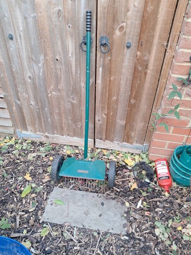 Manual grass scarifier lawn - manual,